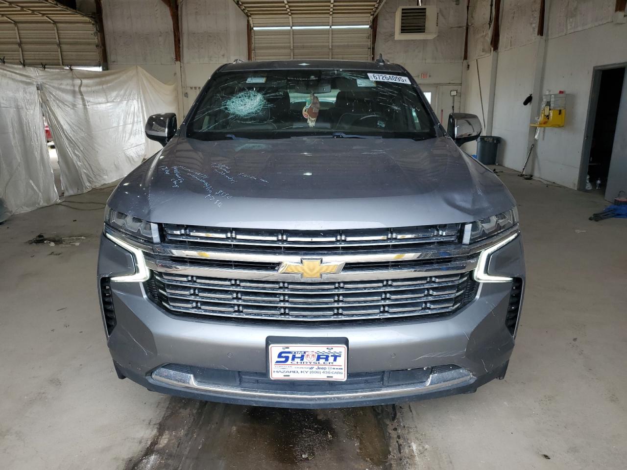 Chevrolet Suburban K1500 Premier Image 3