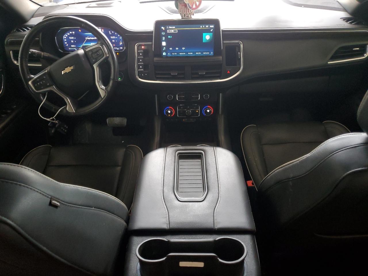 Chevrolet Suburban K1500 Premier Image 11