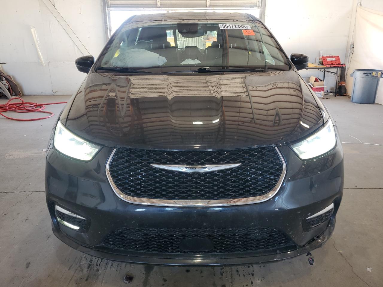 Chrysler Pacifica Touring L Image 12