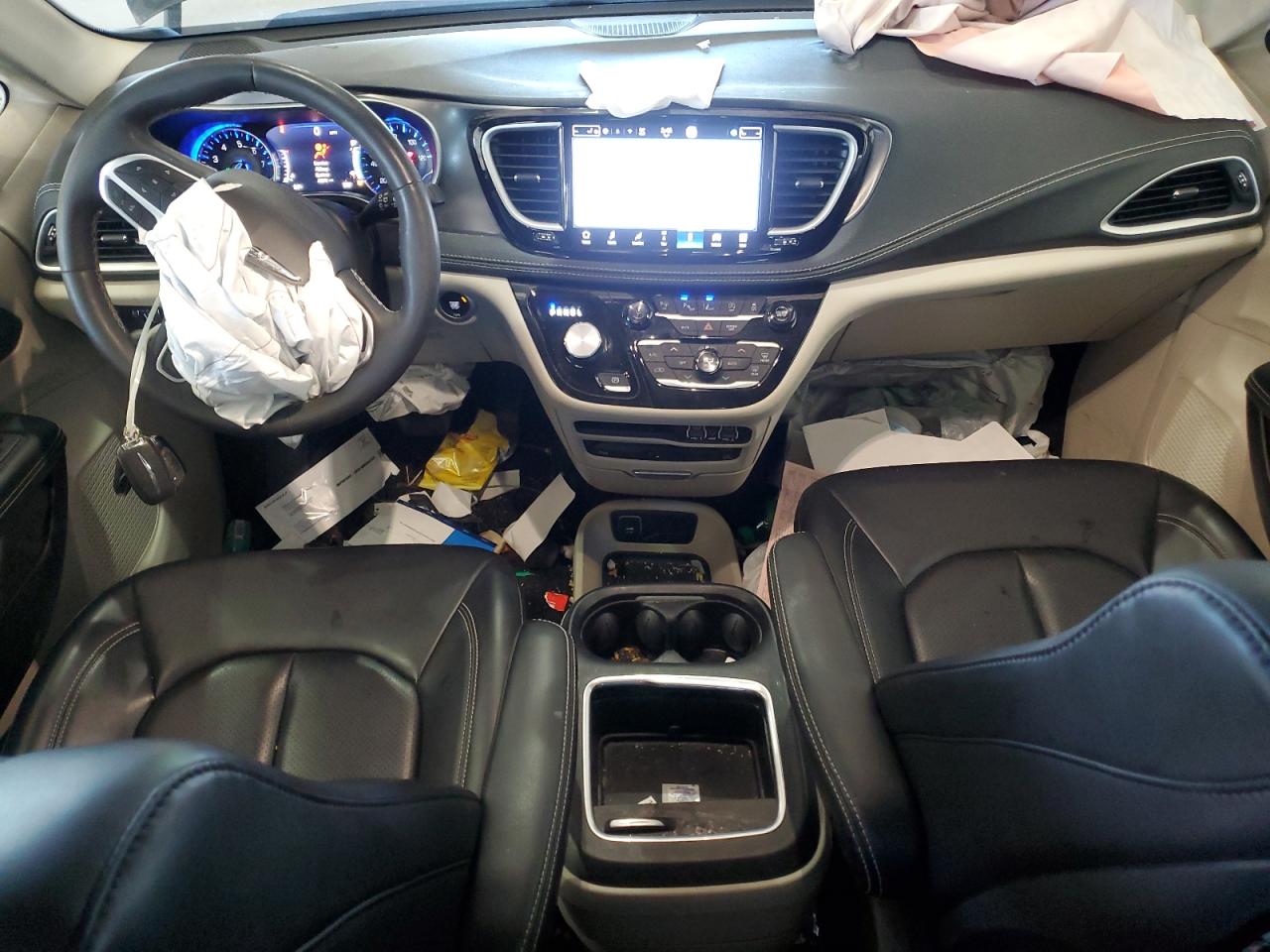 Chrysler Pacifica Touring L Image 5