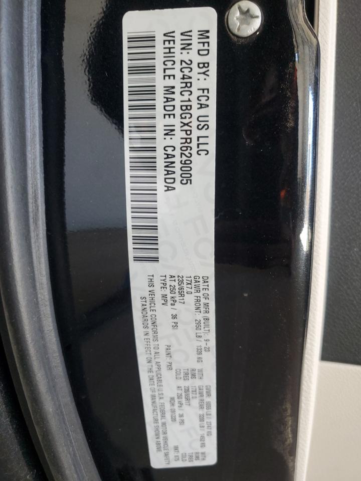 Chrysler Pacifica Touring L Image 2