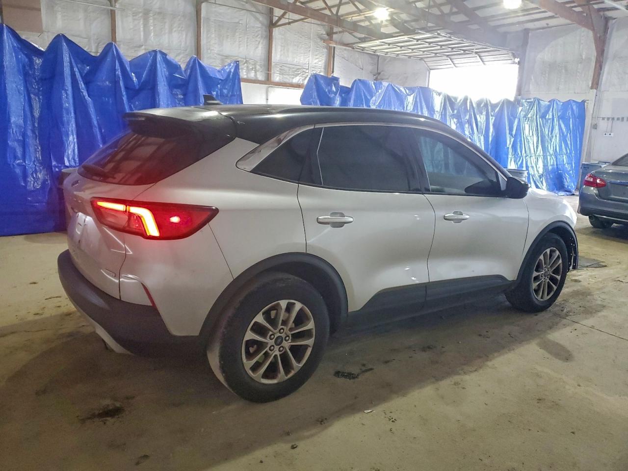 Ford Escape Se Image 4