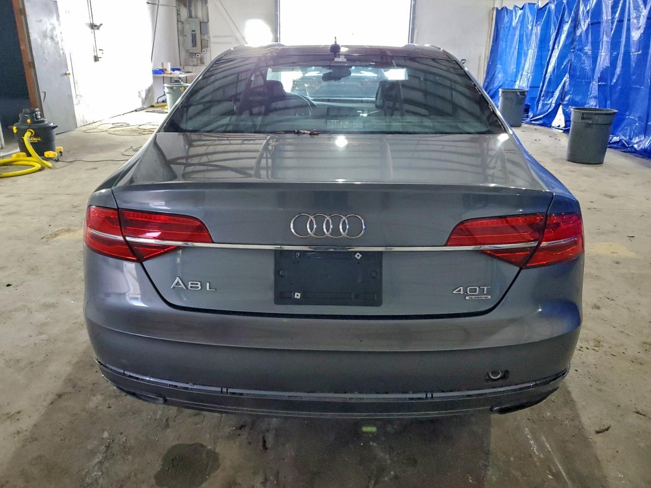 Audi A8 L Quattro Image 8