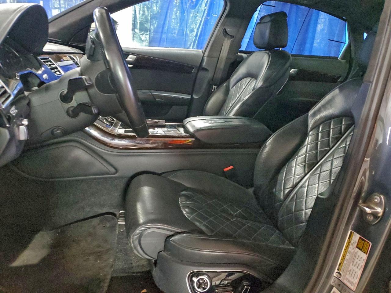 Audi A8 L Quattro Image 6